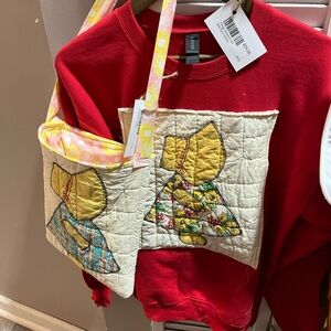 Gildan Red Sweatshirt with Quilted Appliqué and matching bag